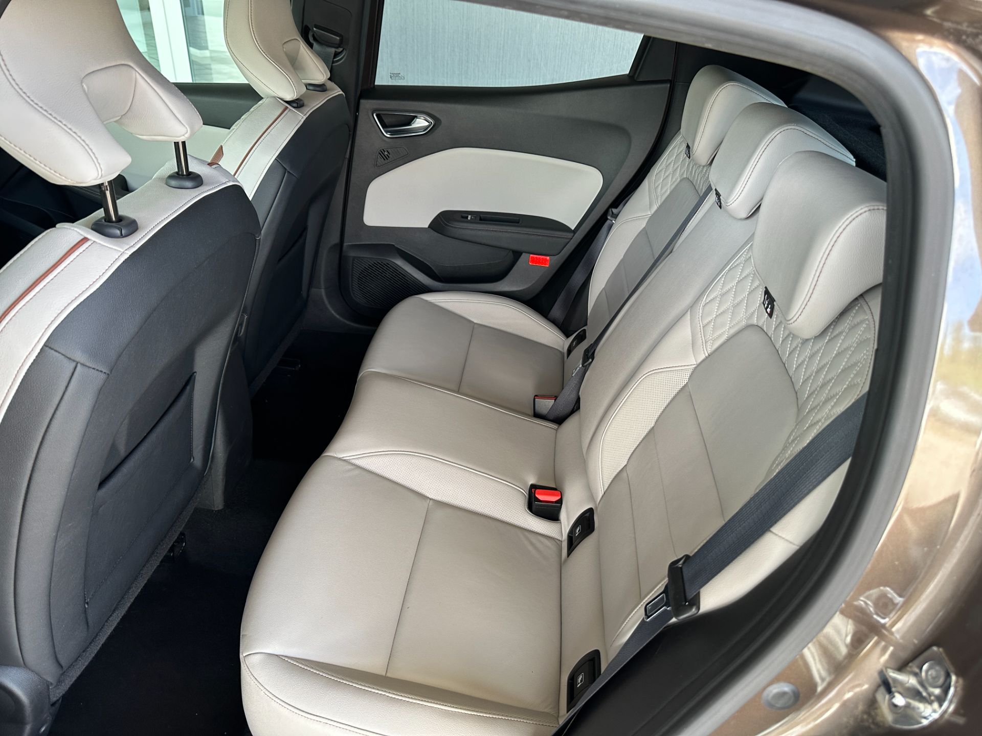 Renault Clio TCe 130 CV EDC FAP 5p. Init. Paris Initiale