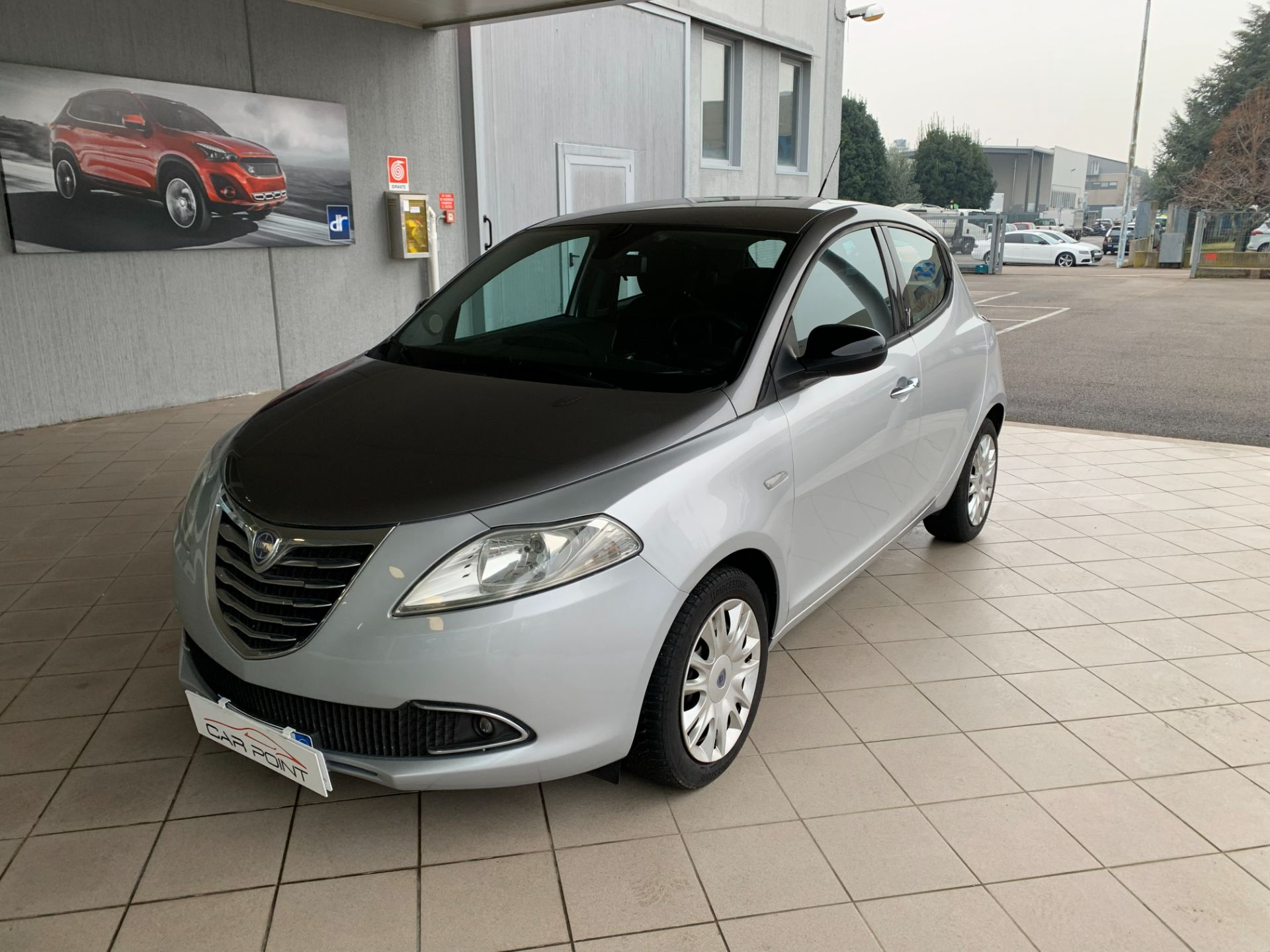 Lancia Ypsilon 0.9 T.Air 85 CV 5 Porte S&S Platinum