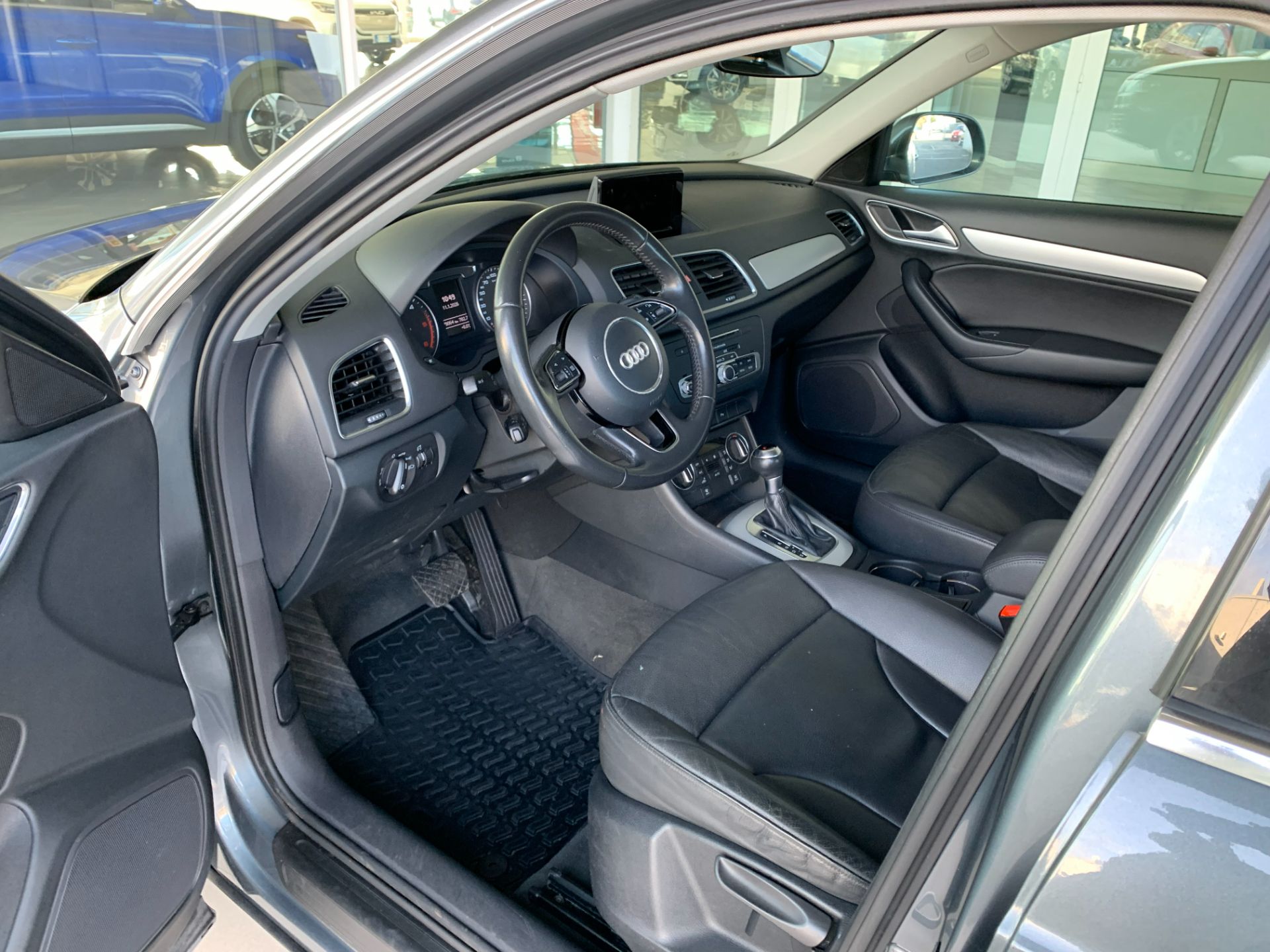 Audi Q3 2.0 TDI 120CV S Tronic Business