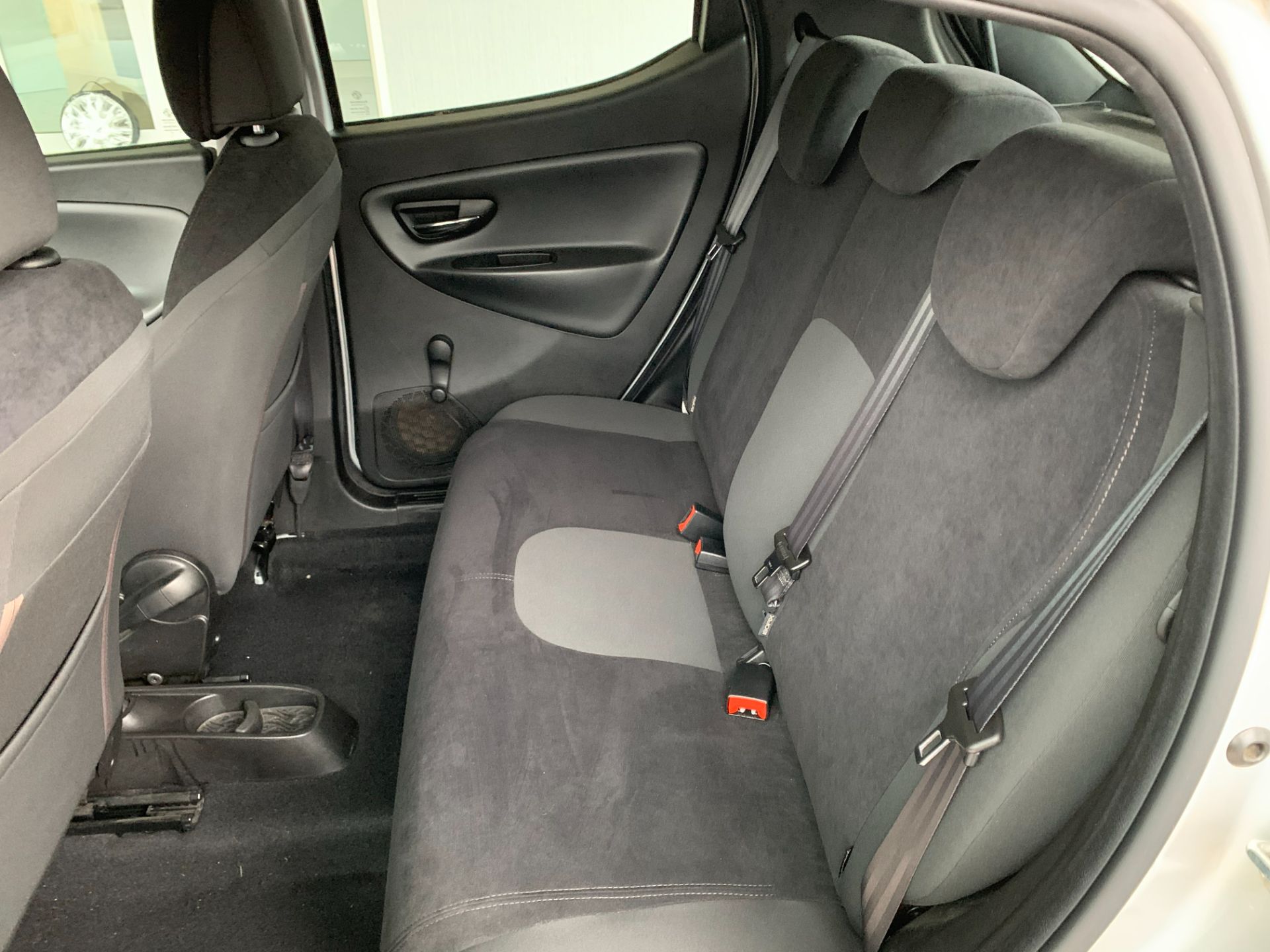 Lancia Ypsilon 0.9 T.Air 85 CV 5 Porte S&S Platinum