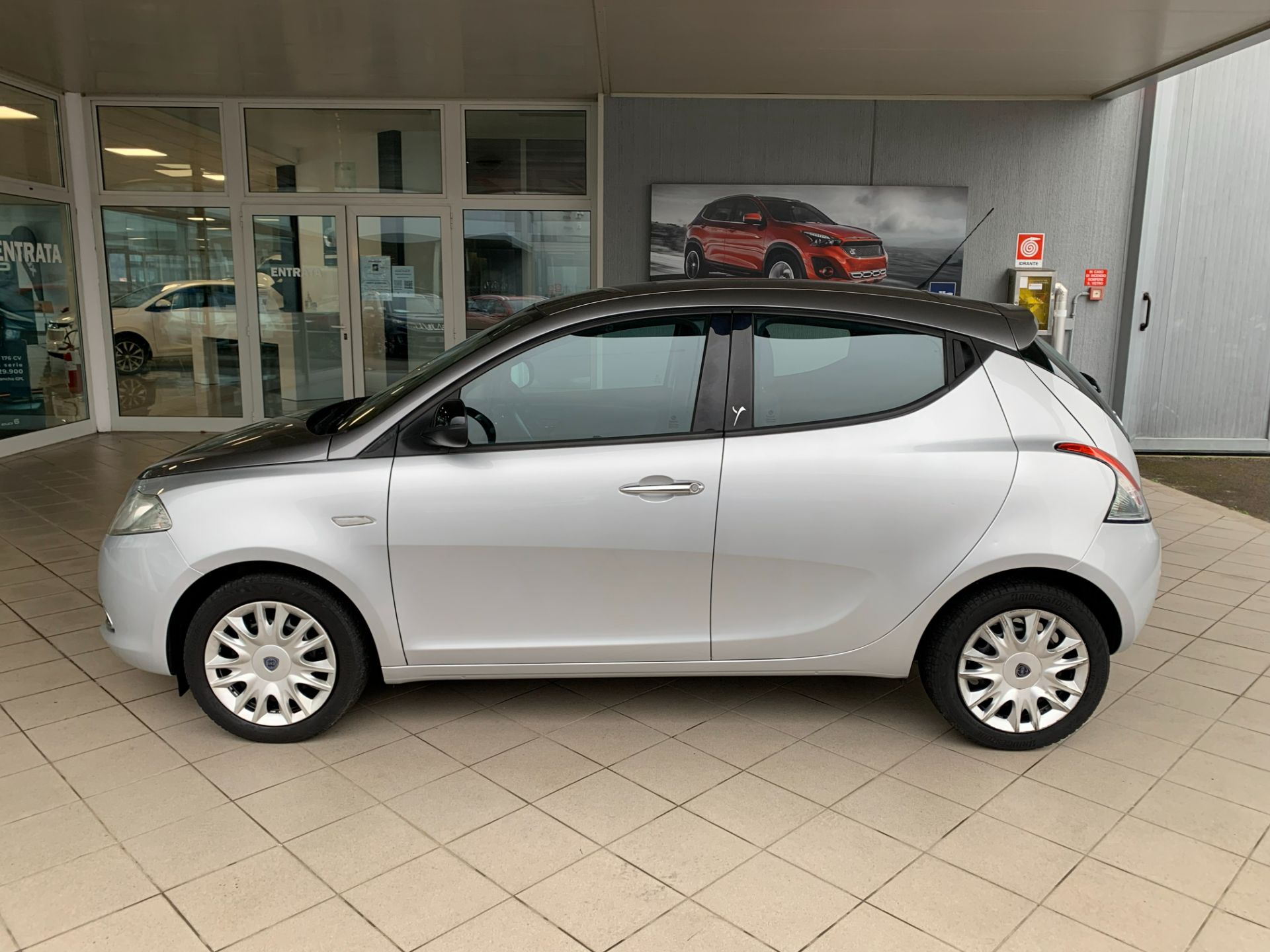 Lancia Ypsilon 0.9 T.Air 85 CV 5 Porte S&S Platinum
