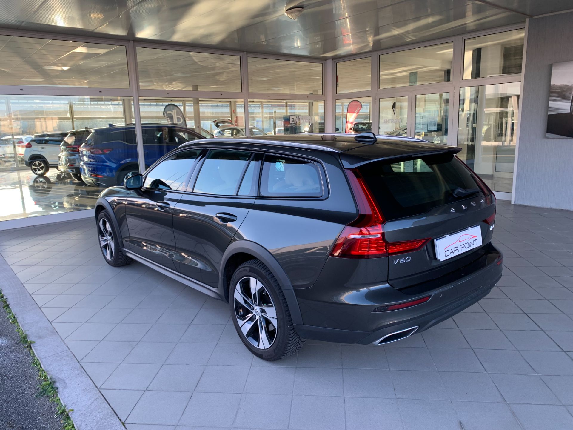 Volvo V60 Cross Country D4 AWD Geartr.Bus.Plus