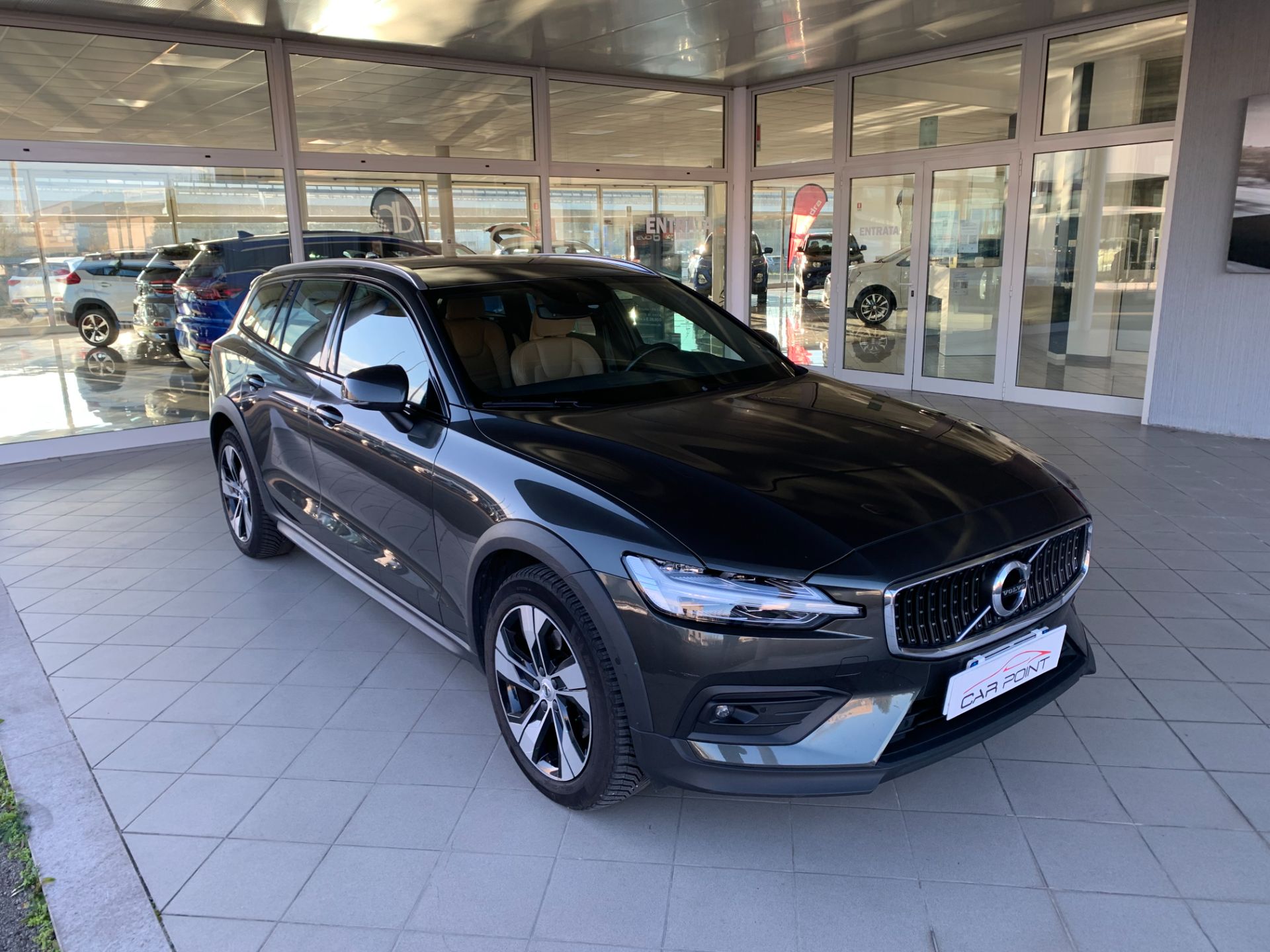 Volvo V60 Cross Country D4 AWD Geartr.Bus.Plus
