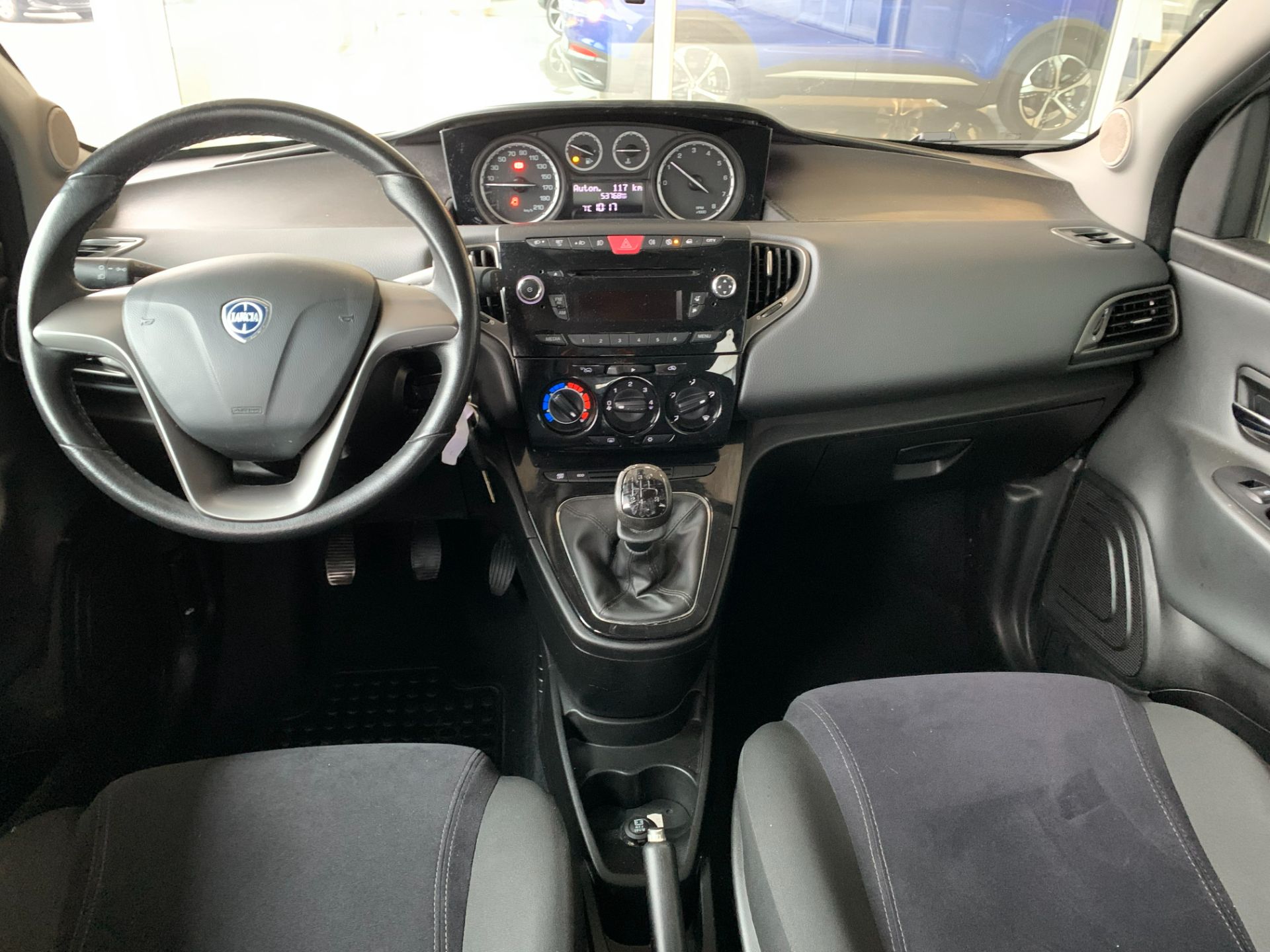 Lancia Ypsilon 0.9 T.Air 85 CV 5 Porte S&S Platinum