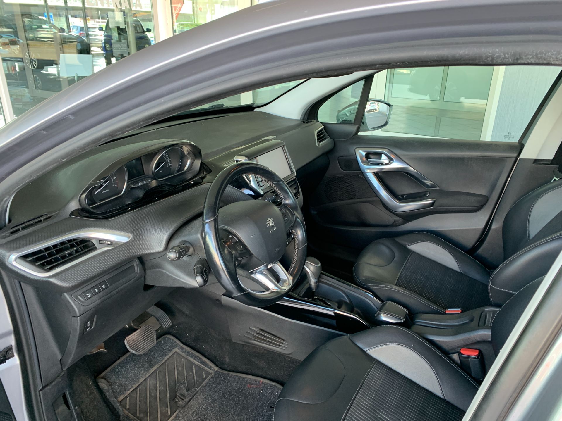 Peugeot 2008 PureTech Turbo 110 EAT6 S&S Allure