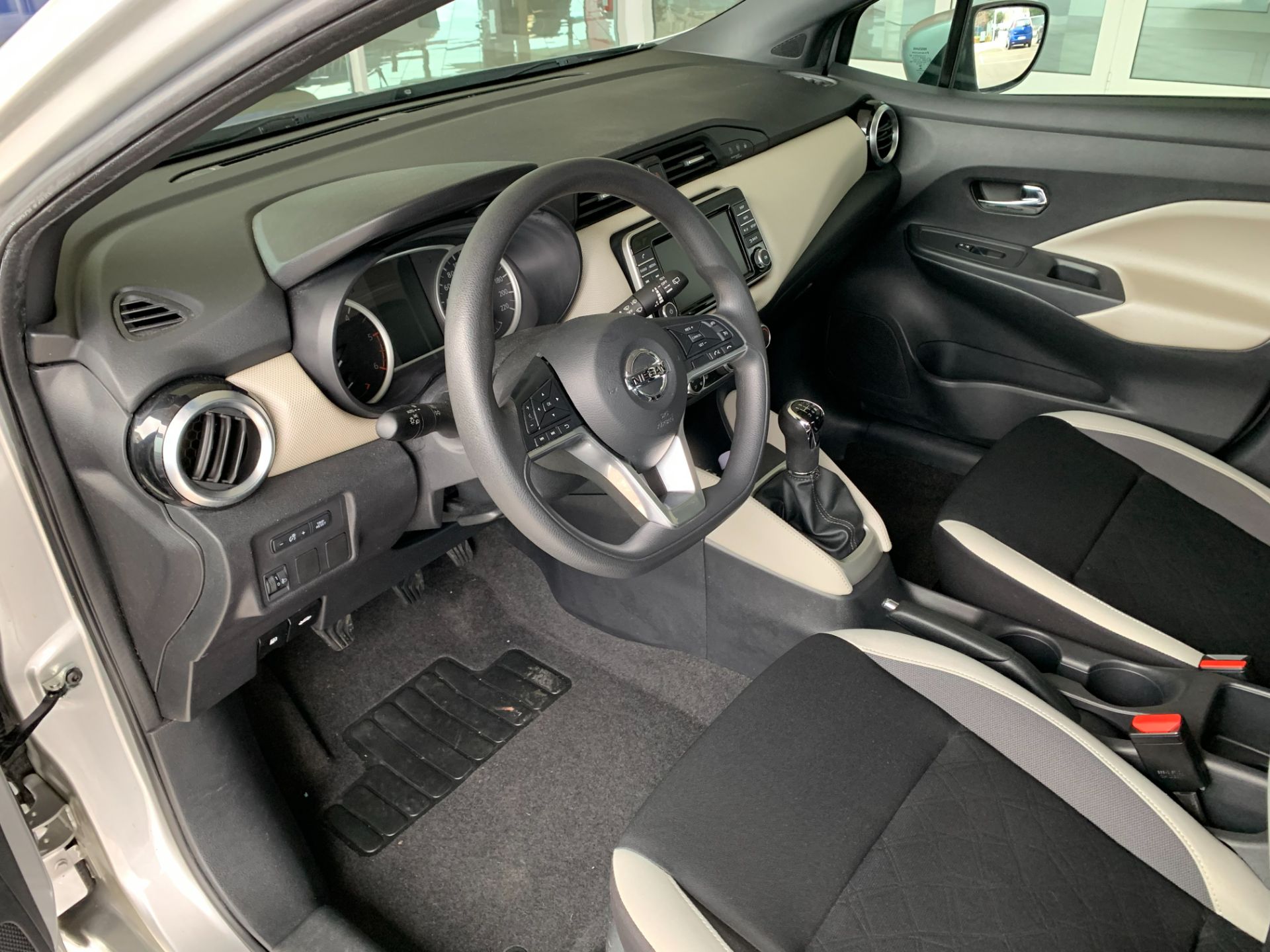 Nissan Micra 1.5 DCi 8V 5p. Acenta