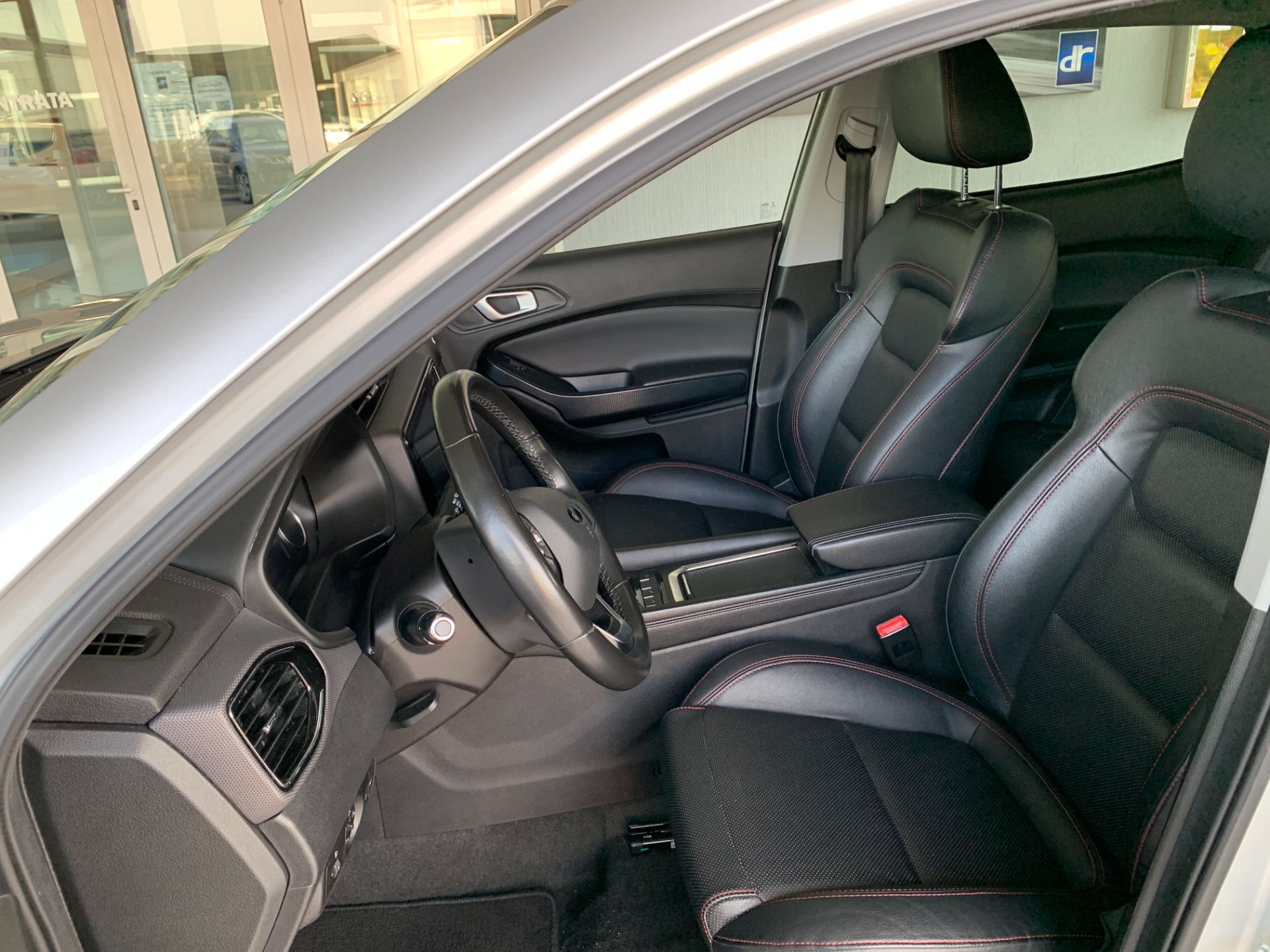 DR Automobiles  1.5 Turbo DCT