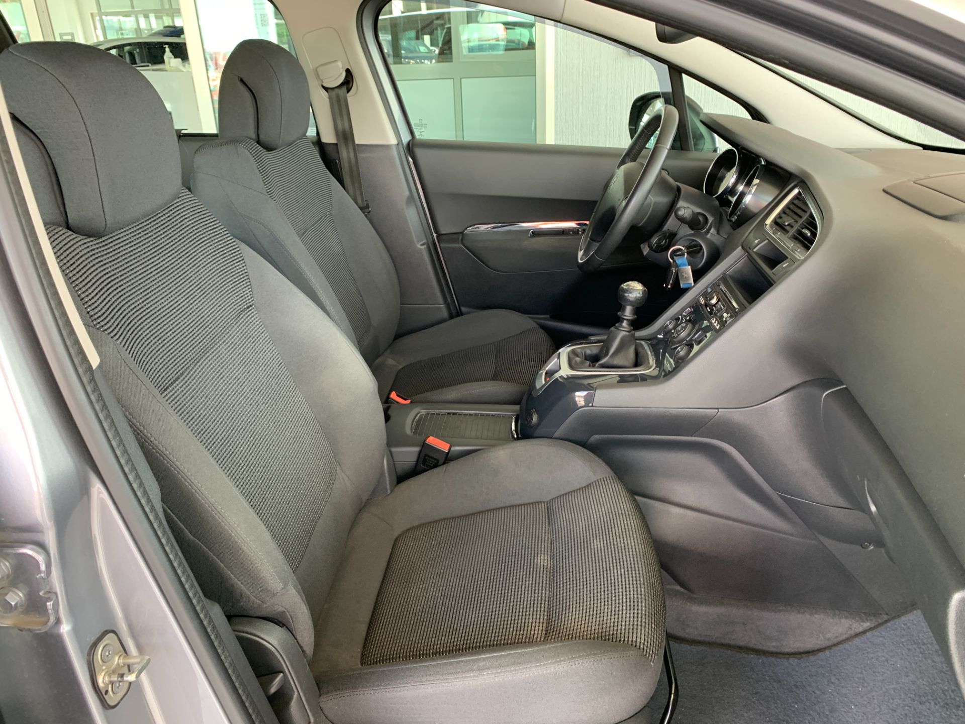 Peugeot 5008 BlueHDi 120 S&S Active