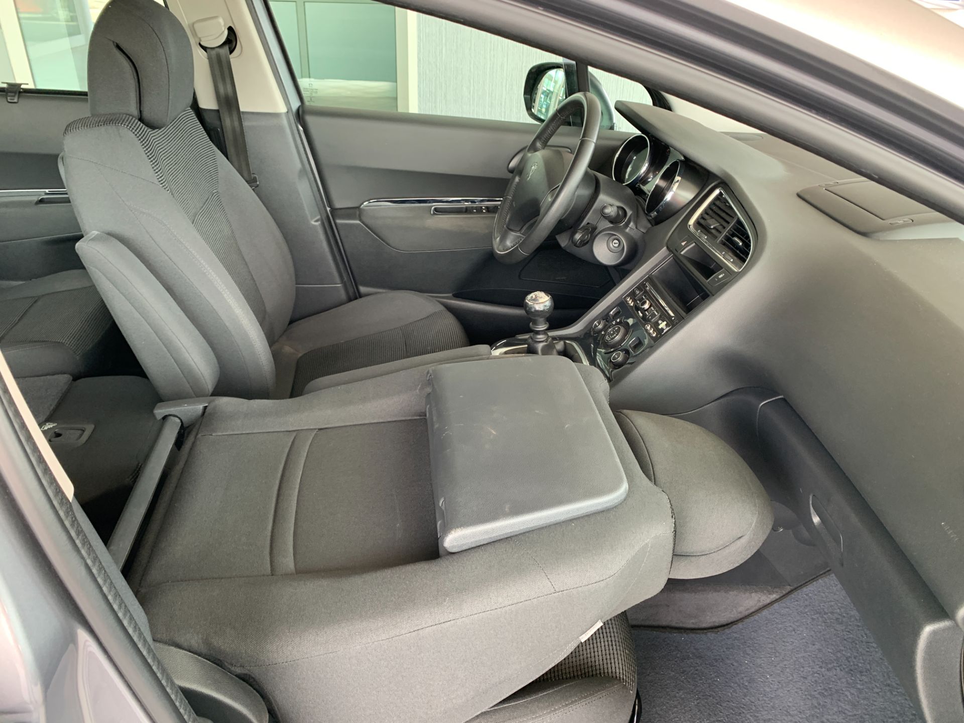 Peugeot 5008 BlueHDi 120 S&S Active