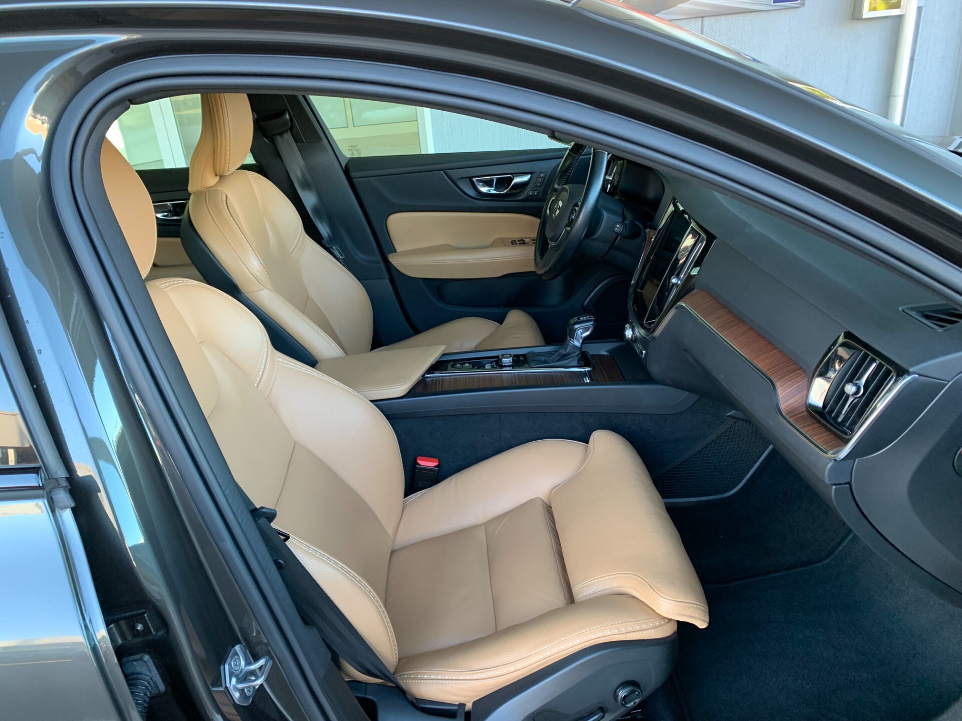 Volvo V60 Cross Country D4 AWD Geartronic Business Plus