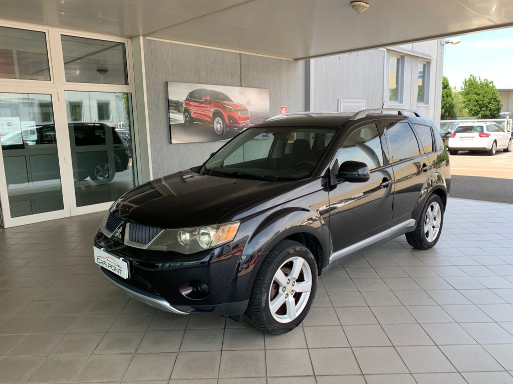 Mitsubishi Outlander 2.0 DI-D Instyle 7 P.ti DPF