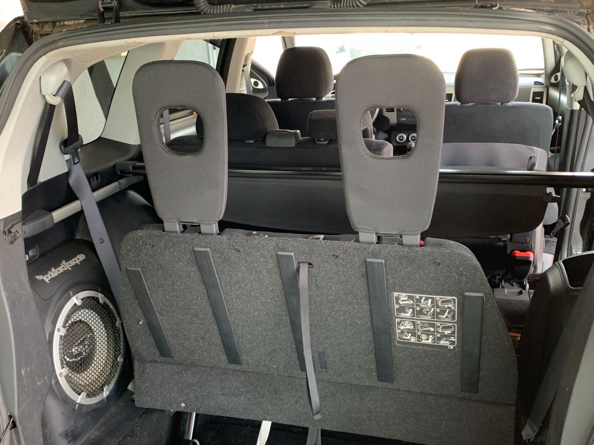 Mitsubishi Outlander 2.0 DI-D Instyle 7 P.ti DPF