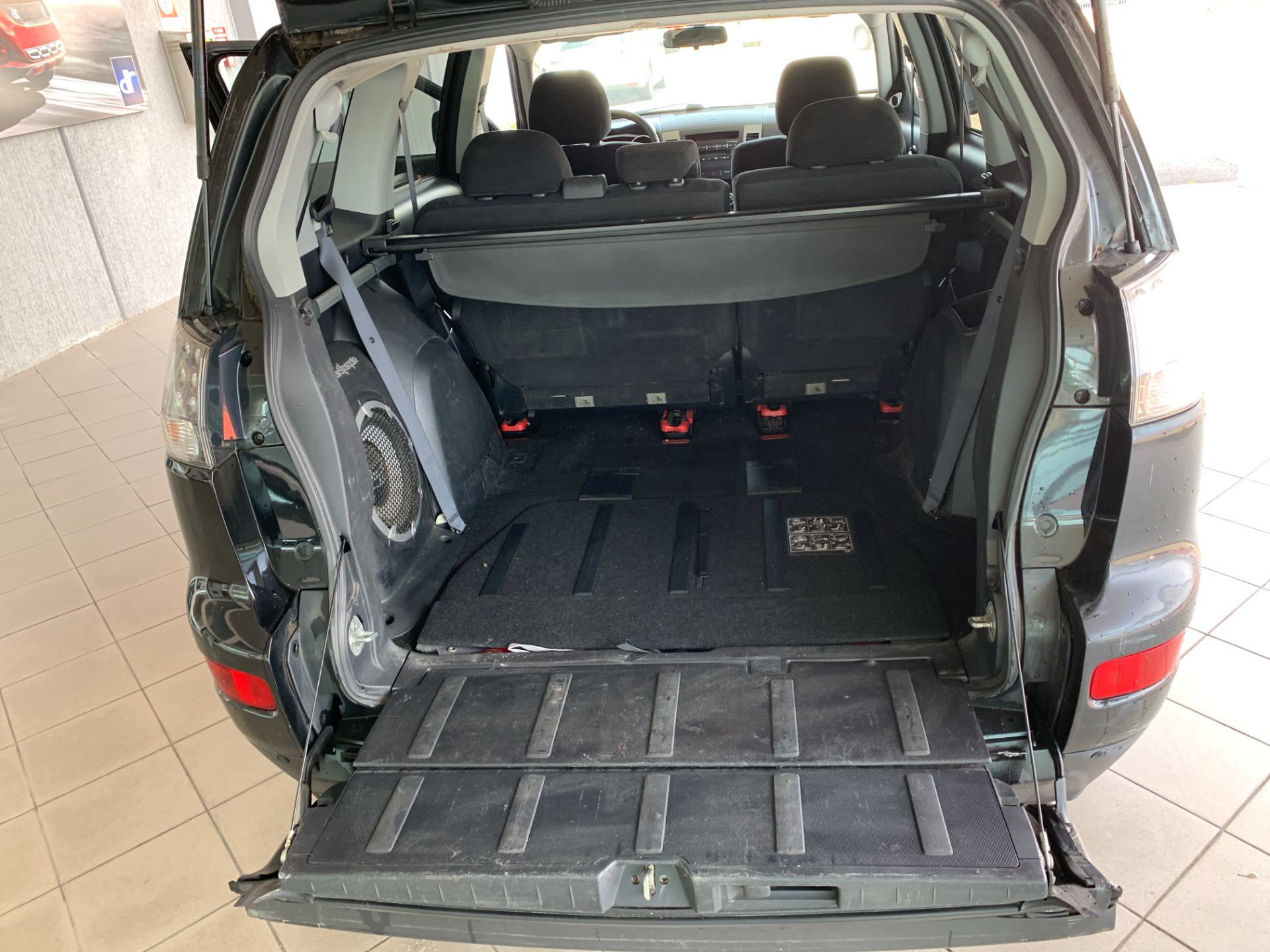 Mitsubishi Outlander 2.0 DI-D Instyle 7 P.ti DPF