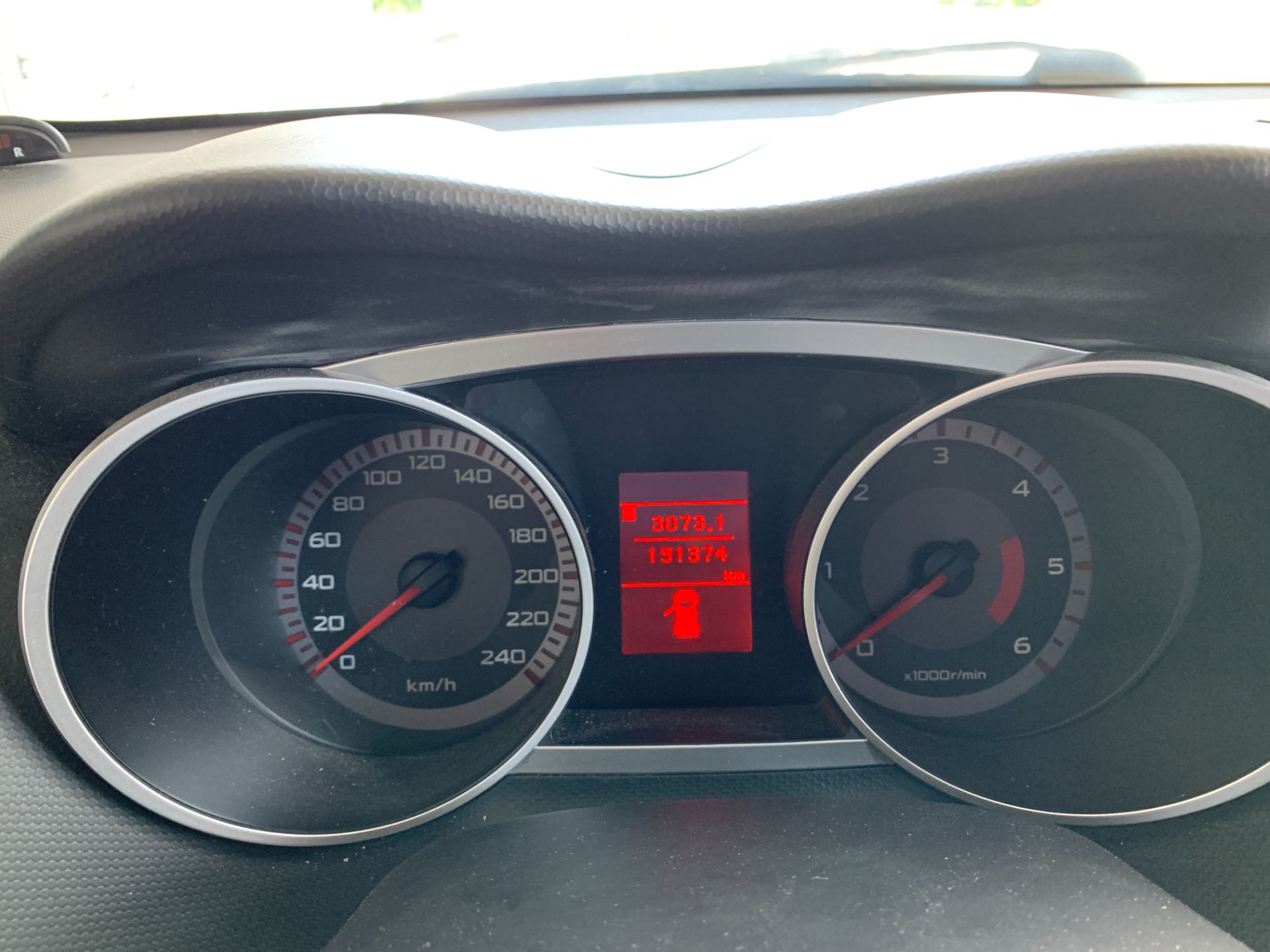 Mitsubishi Outlander 2.0 DI-D Instyle 7 P.ti DPF