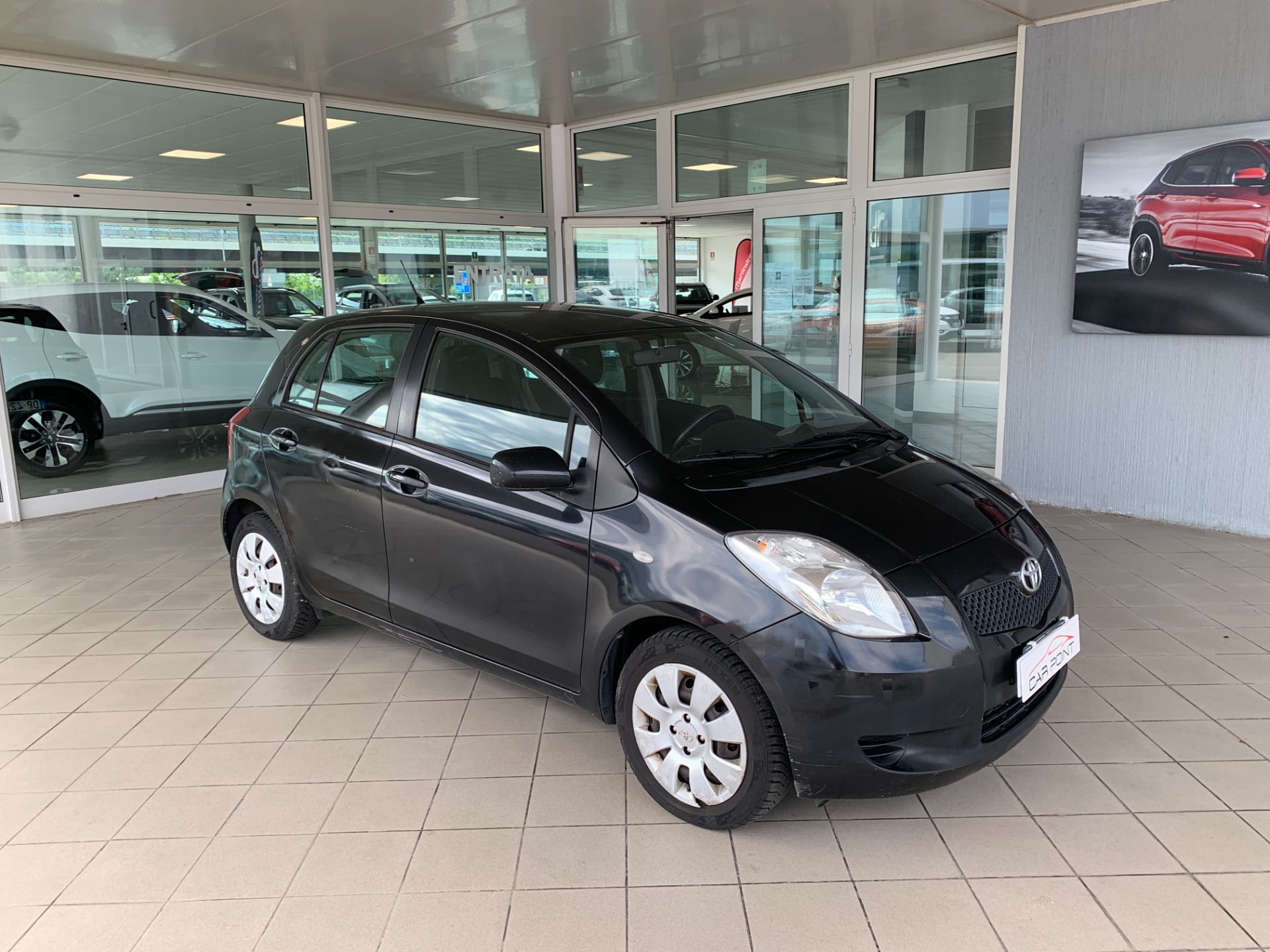 Toyota Yaris 1.3 5p. Sol