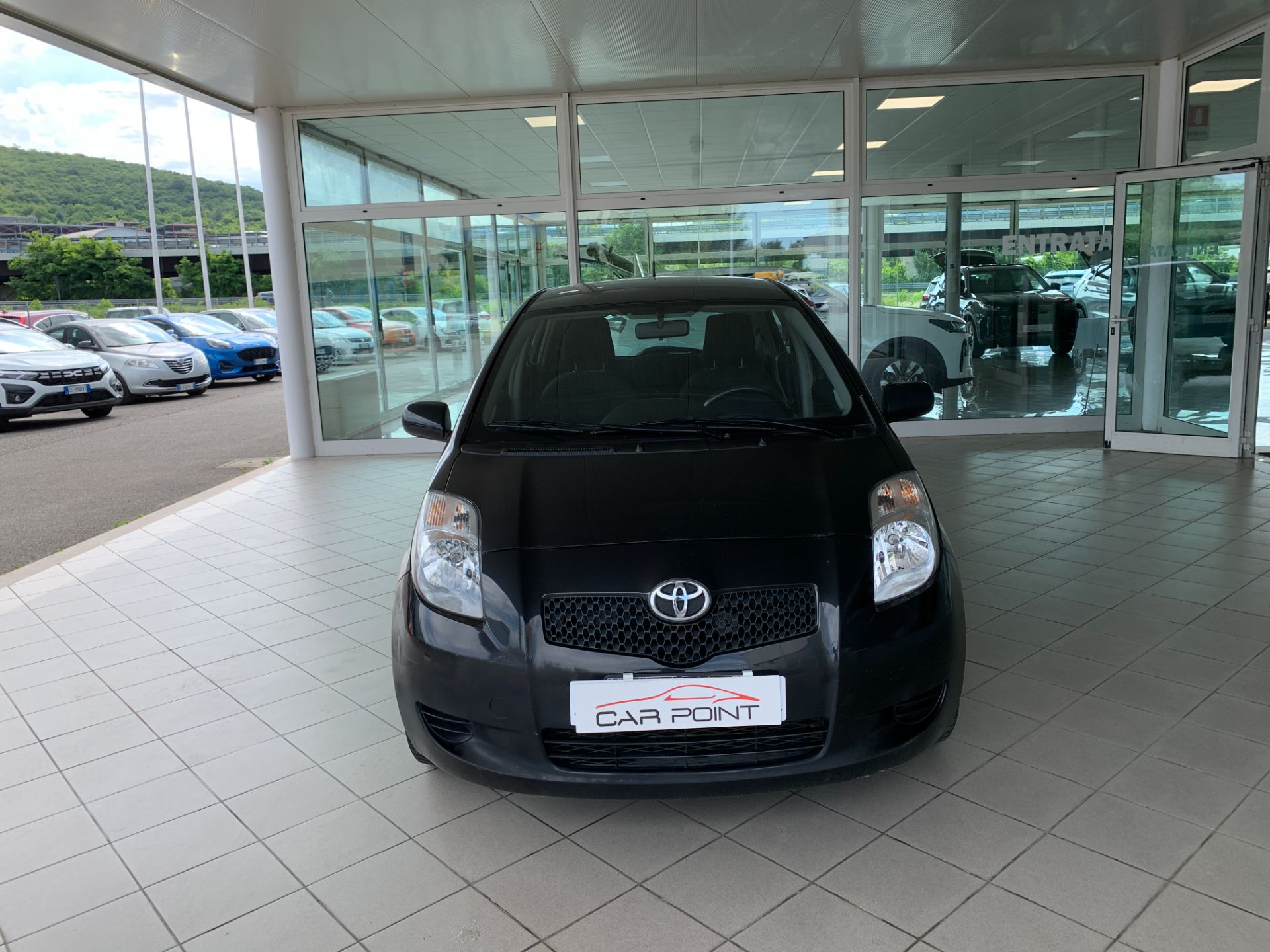 Toyota Yaris 1.3 5p. Sol