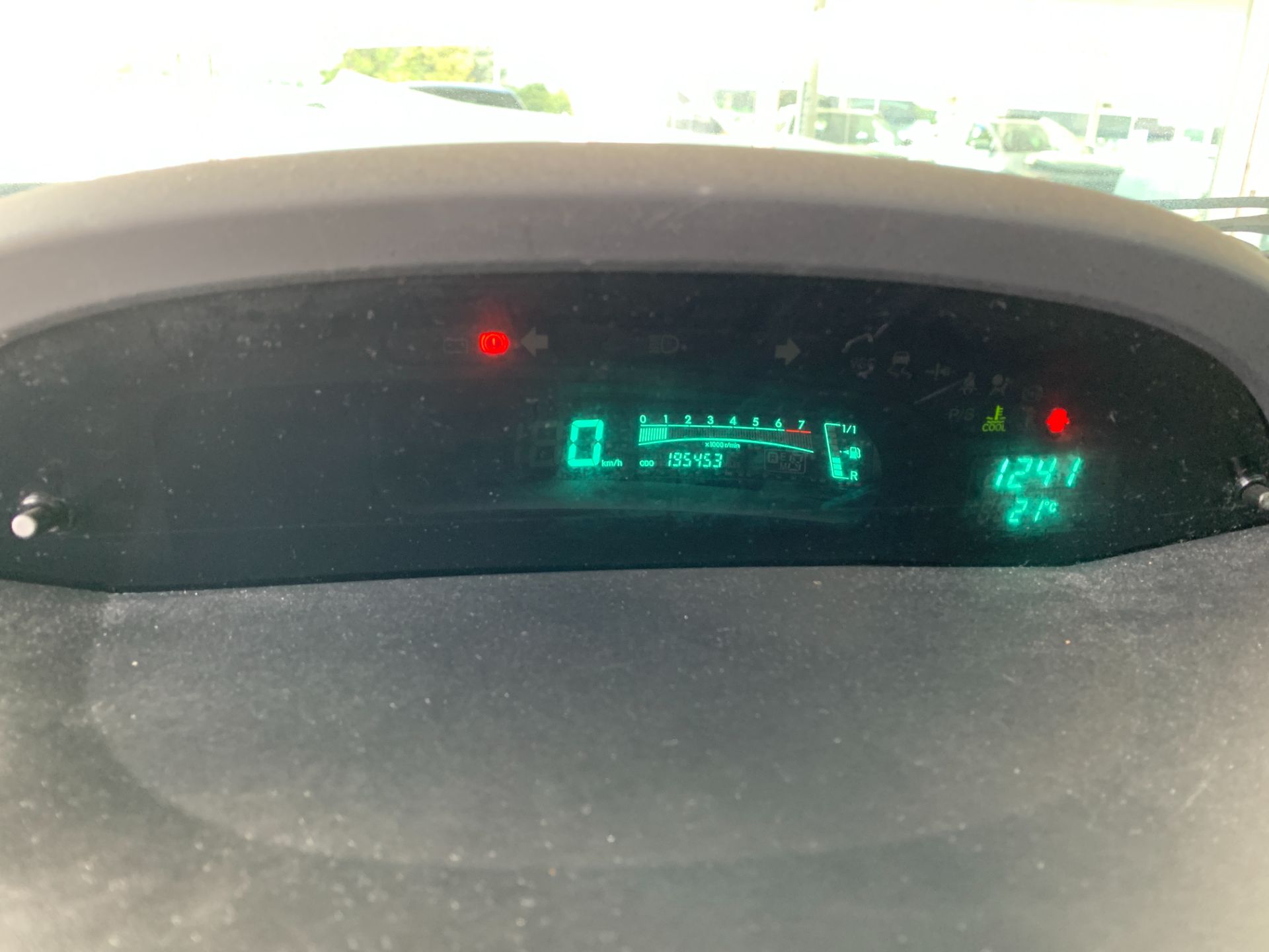 Toyota Yaris 1.3 5p. Sol