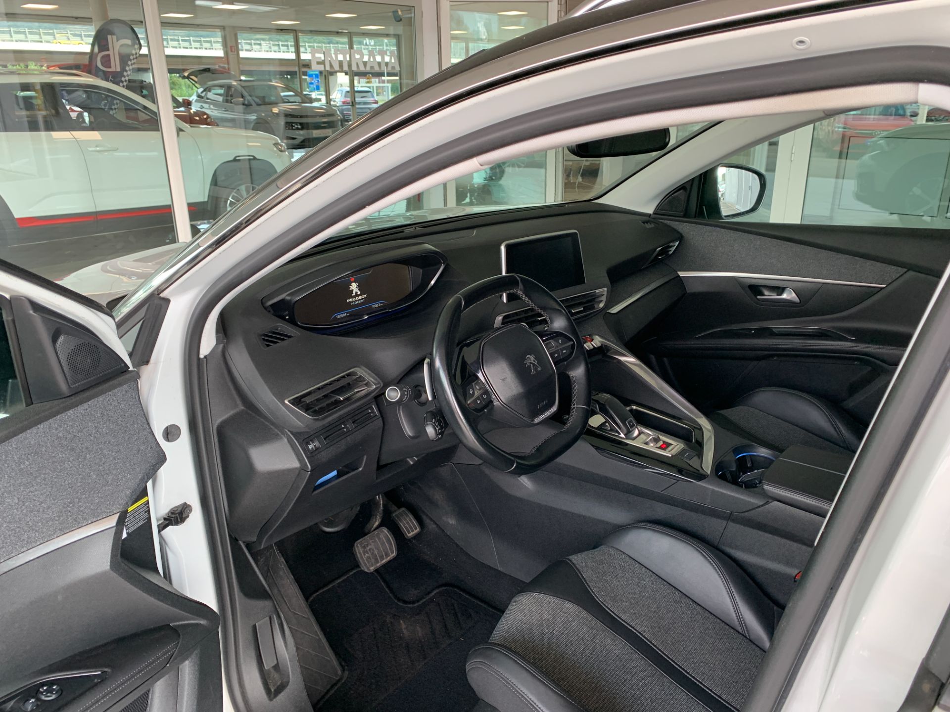Peugeot 5008  1.5 BlueHDI EAT8 S&S Allure