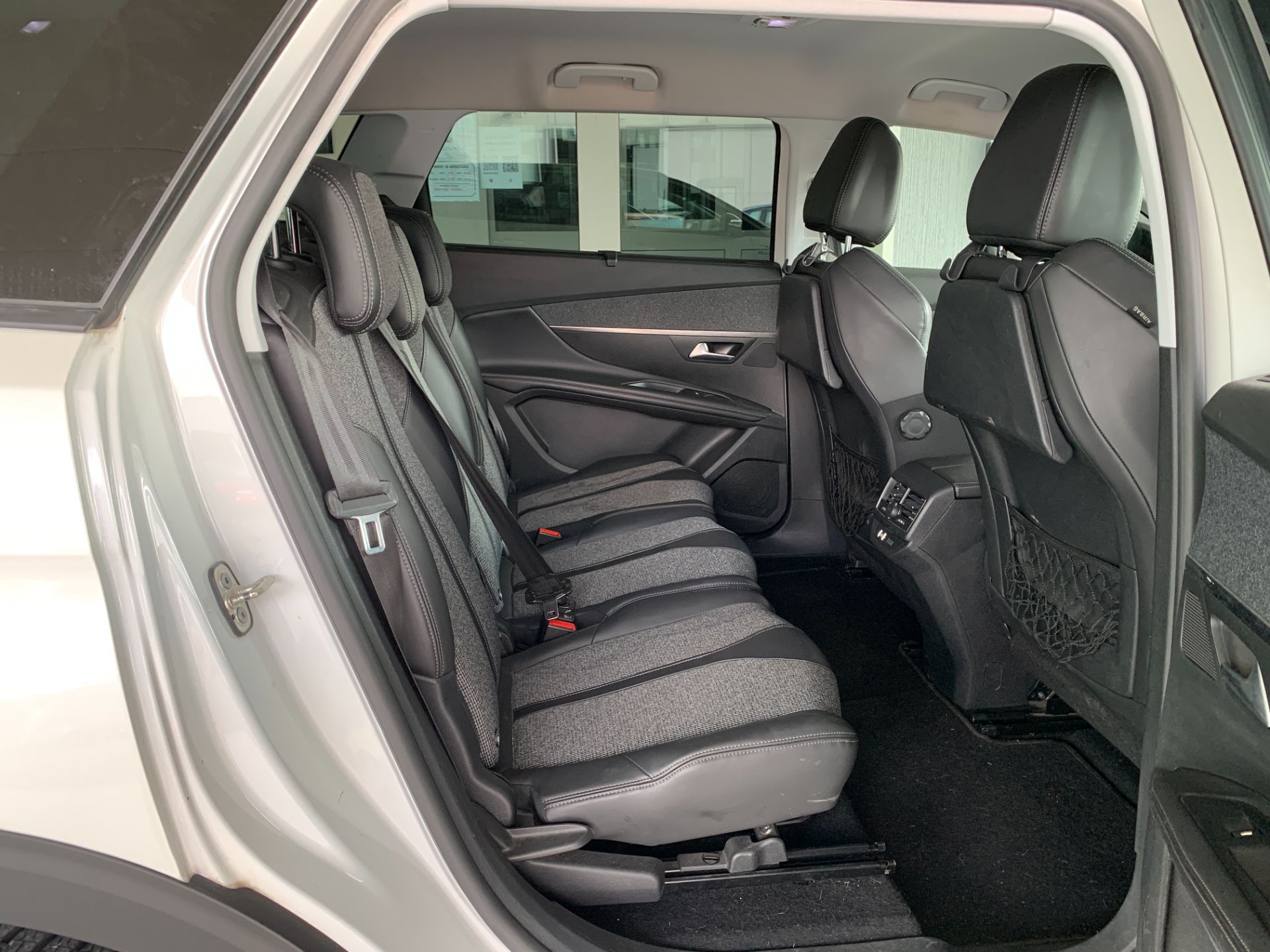 Peugeot 5008  1.5 BlueHDI EAT8 S&S Allure