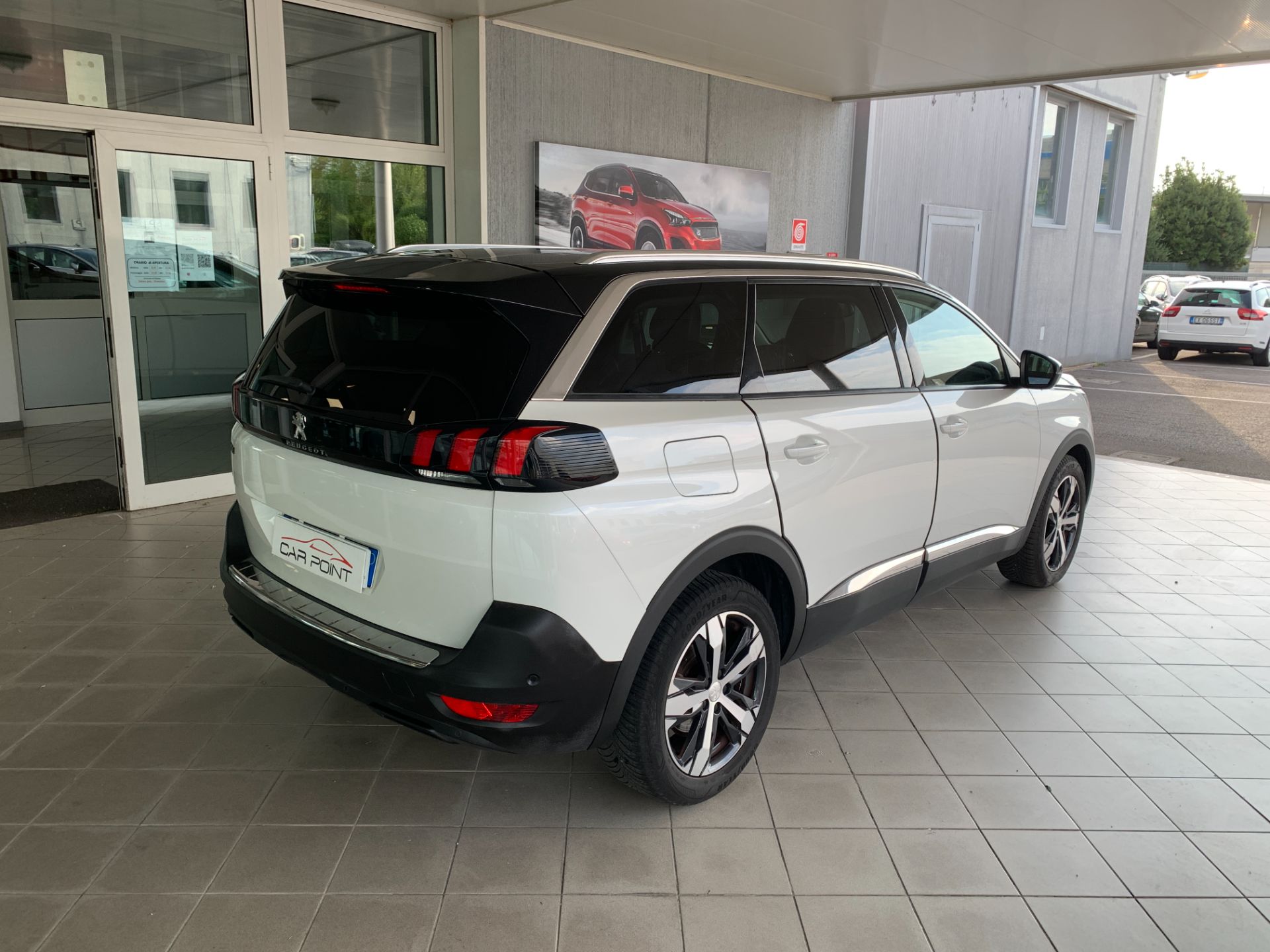 Peugeot 5008  1.5 BlueHDI EAT8 S&S Allure