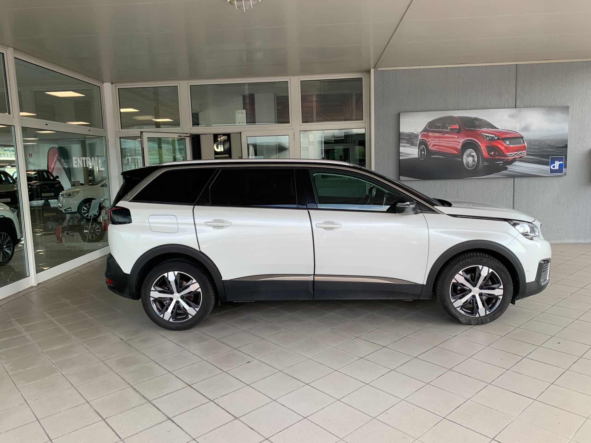 Peugeot 5008  1.5 BlueHDI EAT8 S&S Allure