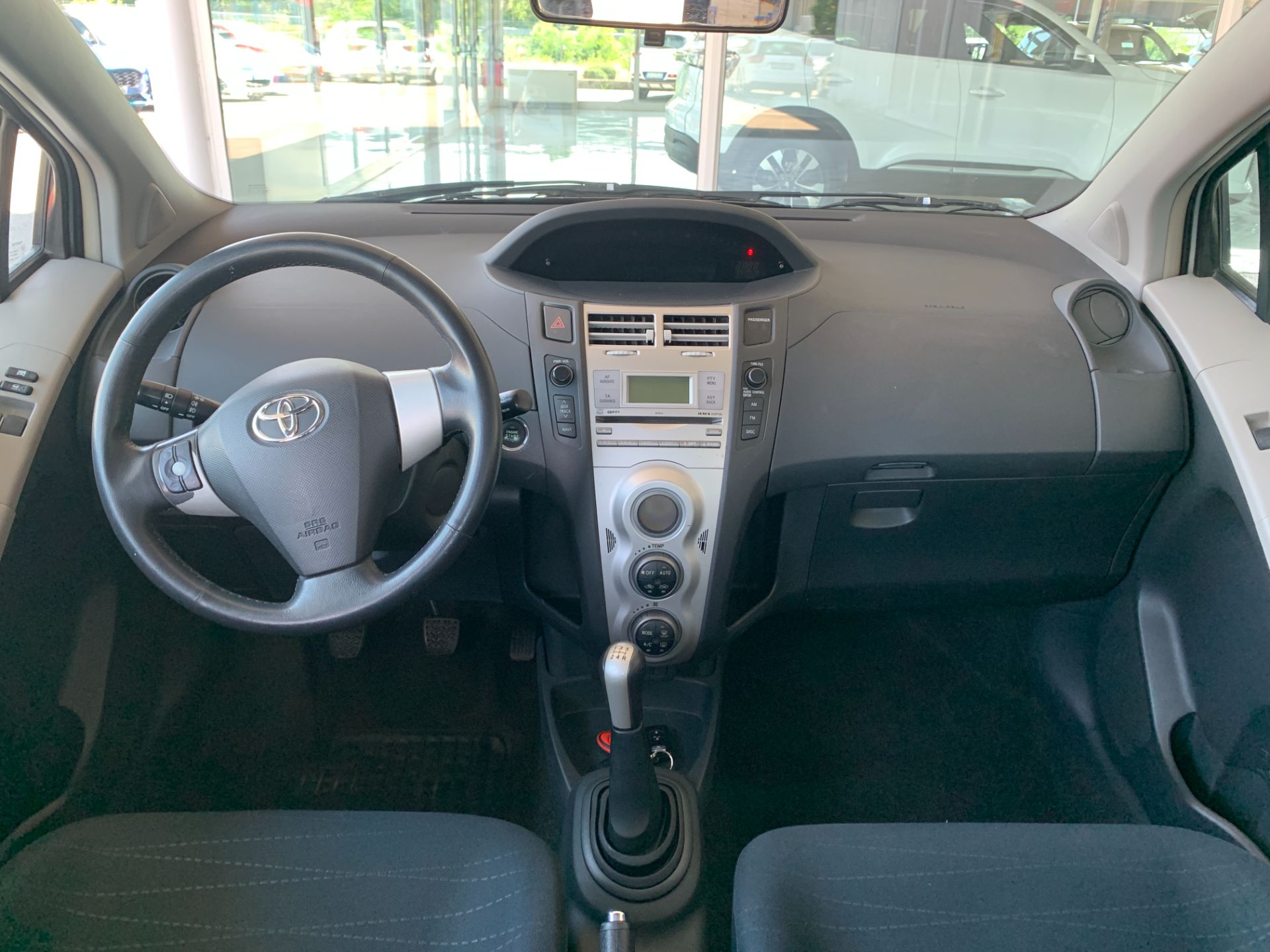 Toyota Yaris  1.3 5 porte Sol